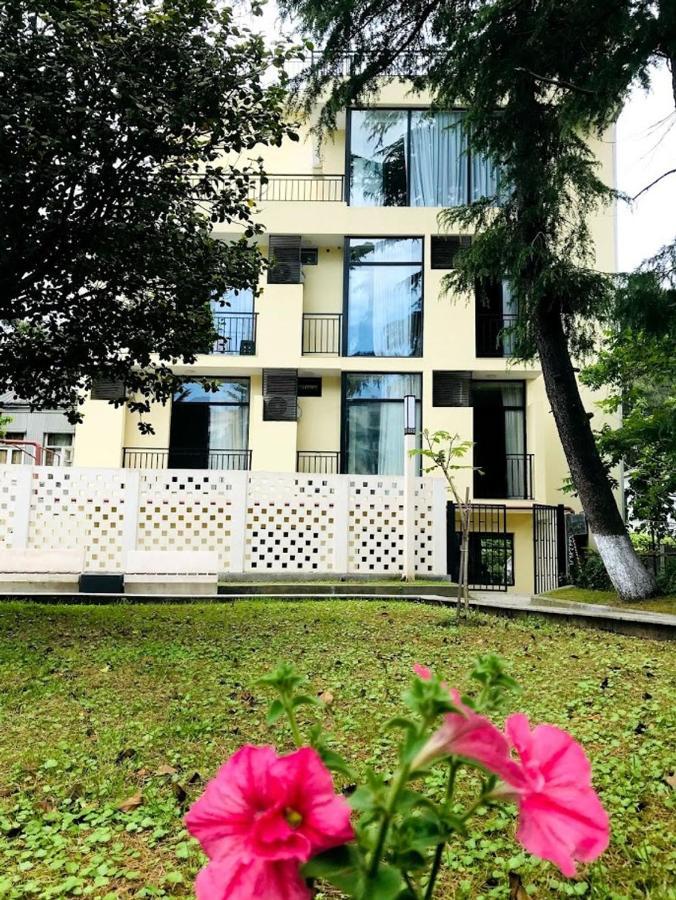 Hotel Gurya Kobuleti Zewnętrze zdjęcie